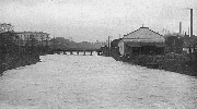Река Тагил. Вид на здание горсовета. 1935-1937 гг.