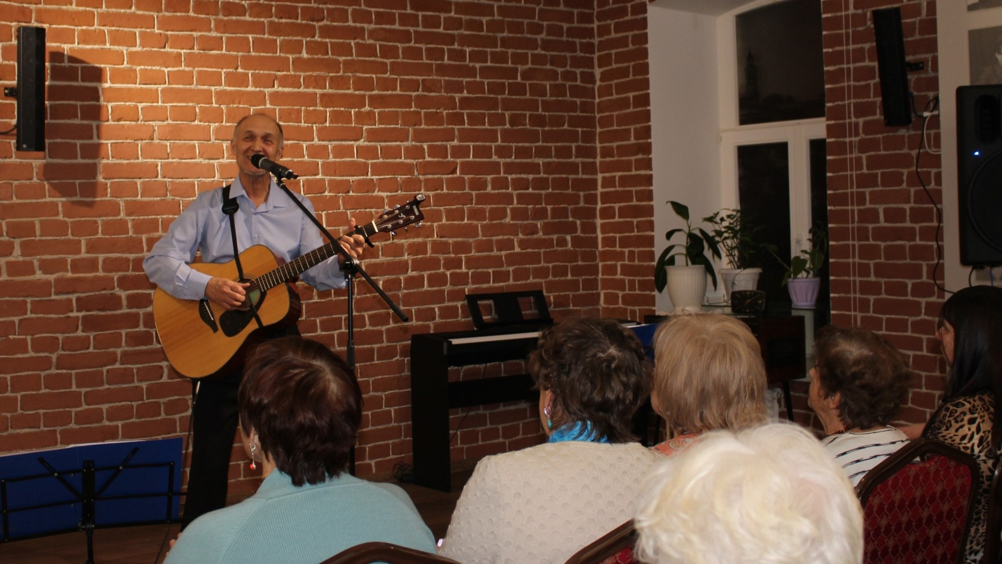 Украшением вечера стало выступление Василия Мехоношина Фото. Украшением вечера стало выступление Василия Мехоношина