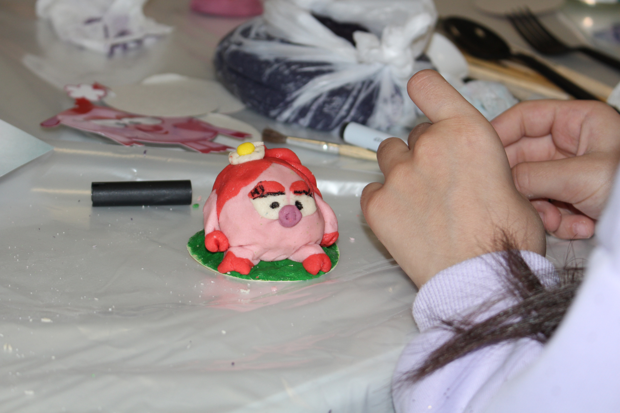 Фото. После высыхания поделки твердеют, их можно раскрашивать и сохранять надолго